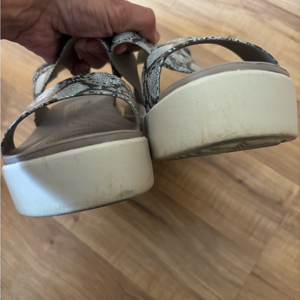 Crocs sandals - Picture 2 of 4
